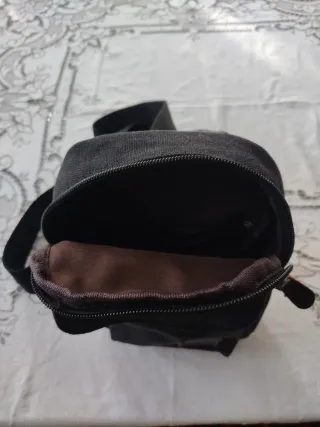 Borsello unisex con tasche