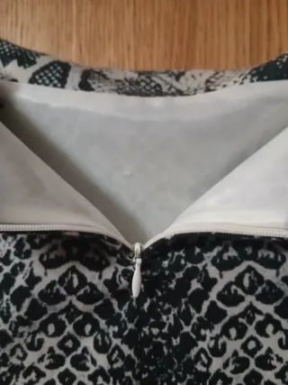 Falda tubo elástica forrada estampado serpiente