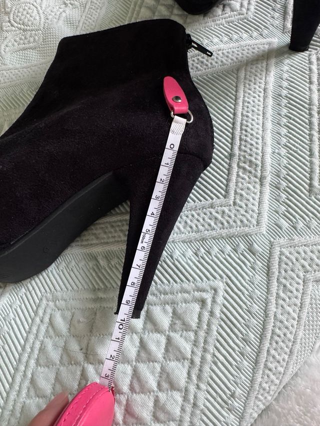 Botines de tacón negros