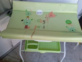 Cambiador bebé con bañera