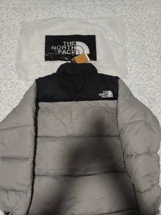 Chaqueta The North Face Negra y Gris