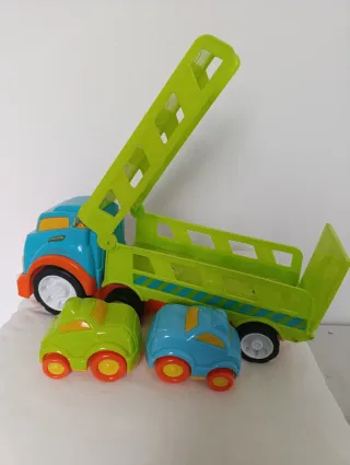 Camión de juguete de plástico