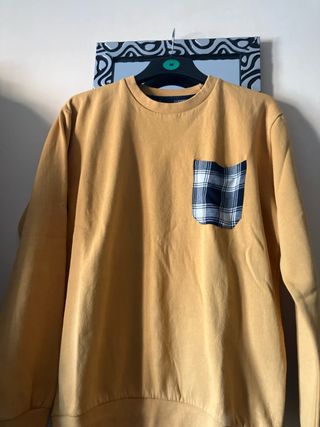 Sudadera Zara bolsillo cuadros