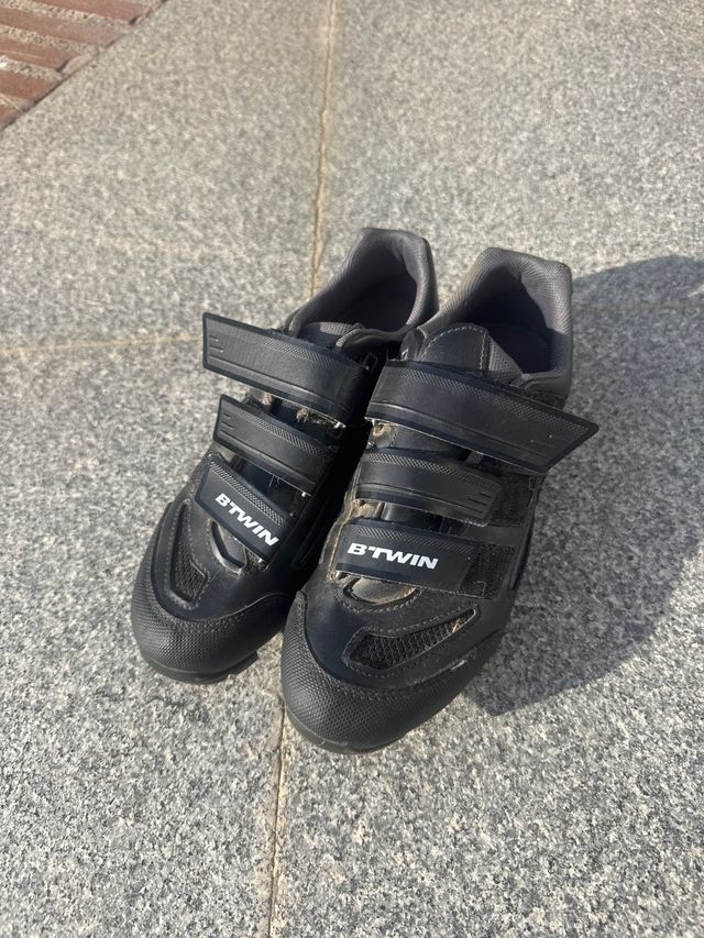Zapatillas Ciclismo Btwin Negras talla 42