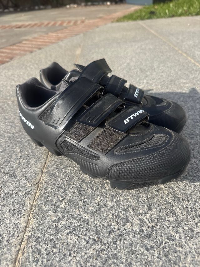Zapatillas Ciclismo Btwin Negras talla 42