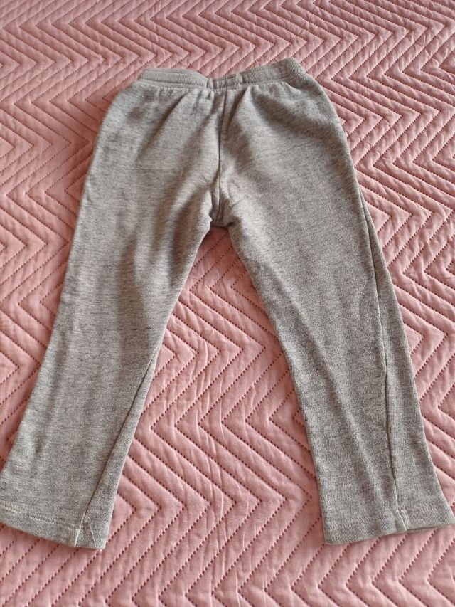 Pantalón chándal niña gris 4 años