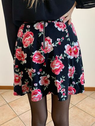 Gonna invernale floreale