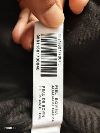 Cazadora de Piel marrón oscuro.