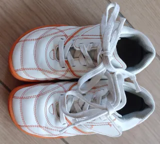 Botas fútbol sala respetuosas Amunt