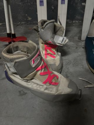 Esquís de fondo Karhu y Kastle