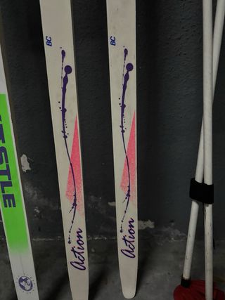 Esquís de fondo Karhu y Kastle