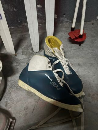 Esquís de fondo Karhu y Kastle