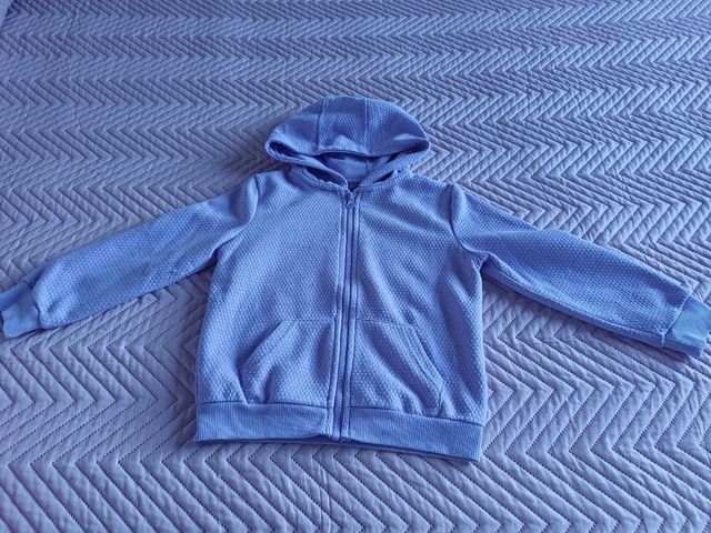 Sudaderas niña 5 años 3€ por unidad