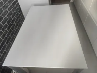 Mesa de cocina con 4 sillas