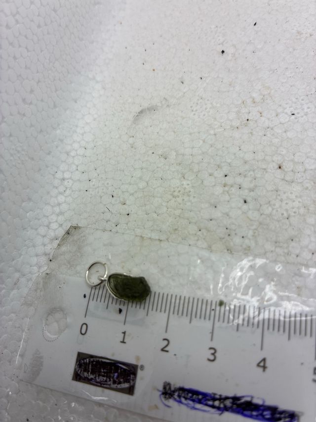 Ciondolo in Argento con Minerale Moldavita Naturale