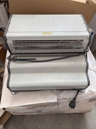 Máquina perforadora espiral Warrior