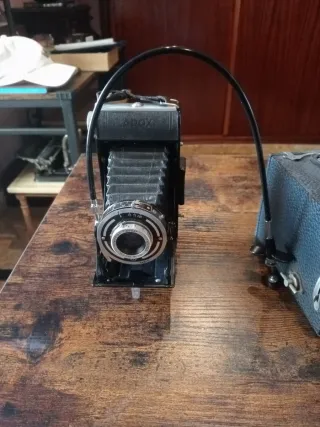 Lotto di 2 vecchie fotocamere Adox