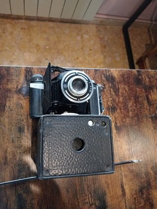 Lotto di 2 vecchie fotocamere Adox