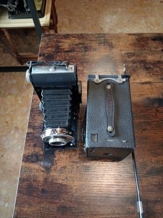 Lotto di 2 vecchie fotocamere Adox