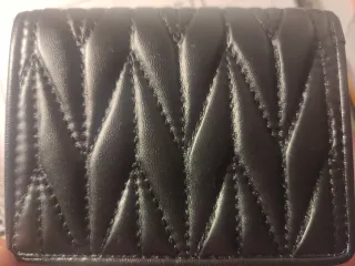 Monedero Miu Miu Negro Piel Acolchado