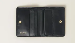 Monedero Miu Miu Negro Piel Acolchado
