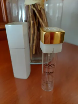 Atomizador Recargable Chanel Dorado y Blanco