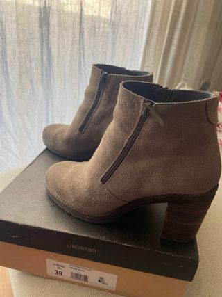 Botines piel ante tacón mujer