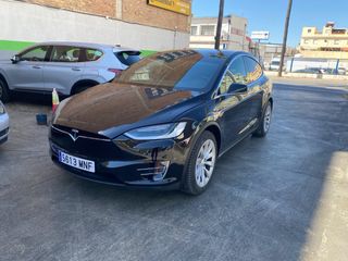 Tesla X 2017