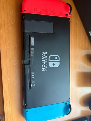 Nintendo Switch Azul/Rojo + Accesorios