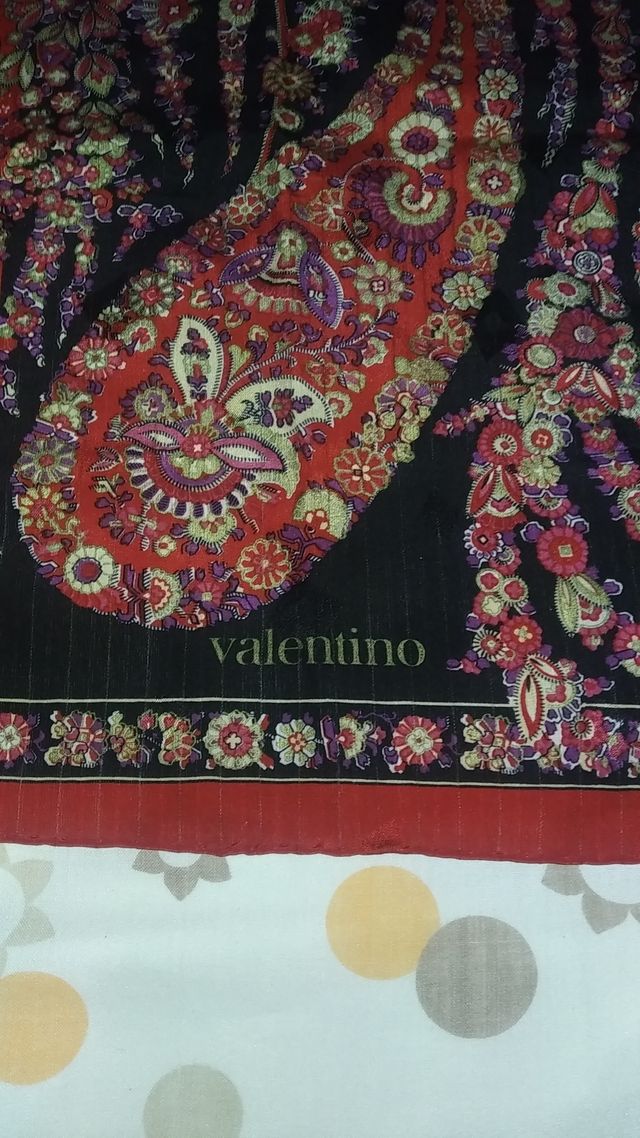 Foulard Valentino serie Stratos 100% seta