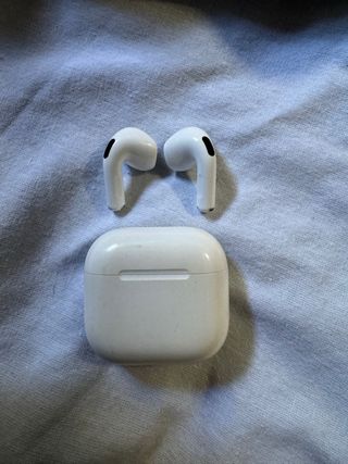 AirPods 4 Originales con Cancelación de Ruido