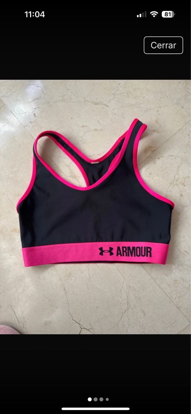 Sujetador deportivo Under Armour negro y fucsia