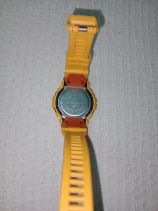 Reloj Casio G-Shock Amarillo
