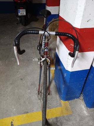 Bicicleta de carretera clásica