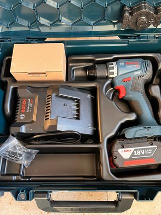 Taladro Bosch GSR 18V-45 con cargador y batería
