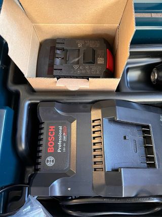 Taladro Bosch GSR 18V-45 con cargador y batería