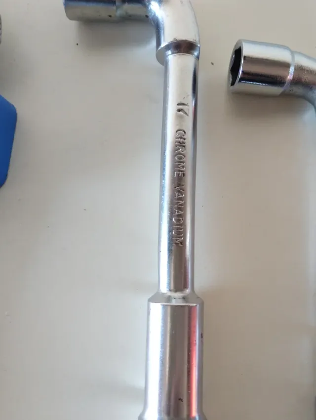 Juego llaves acodadas y pipa