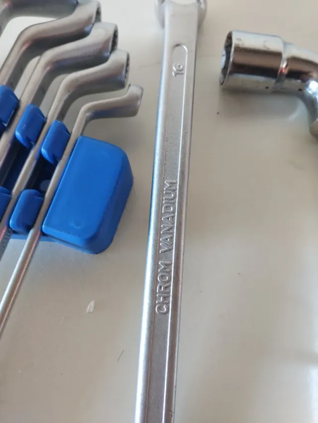 Juego llaves acodadas y pipa