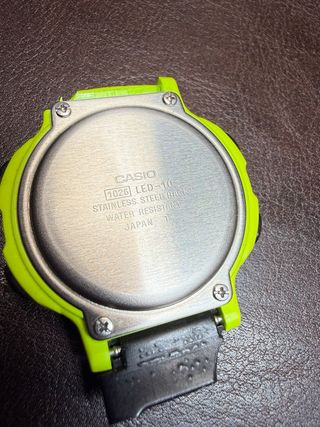 Casio LED-10 Vintage Digital Verde/Amarillo