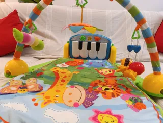 Alfombra Piano Infantil Toy Planet. Baby piano