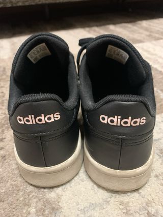 Scarpe Adidas nere donna