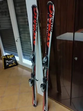 Esquís Atomic 30 Series