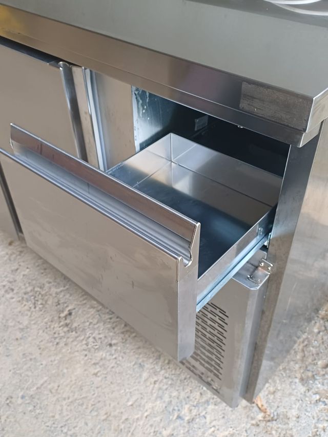 Mesa Fría 4 Puertas Infricool