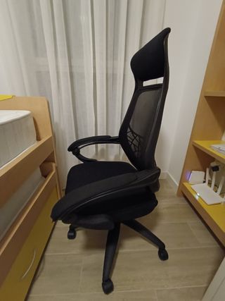 Silla de escritorio ergonómica negra
