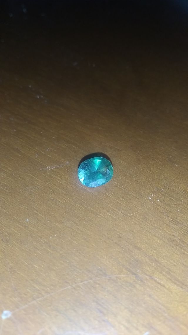 Zaffiro verde naturale di Ceylon taglio ovale