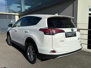 Toyota RAV4 2.5I Hybrid Advance
