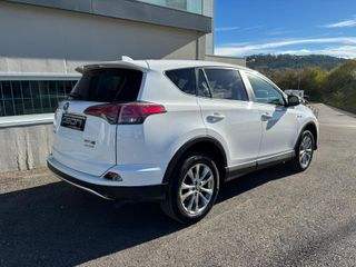 Toyota RAV4 2.5I Hybrid Advance