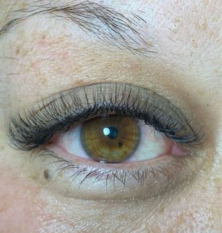 extensiones  y lifting de pestañas