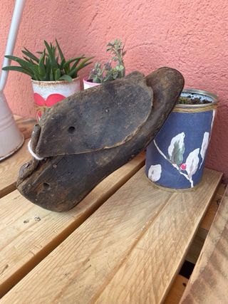 Antigua horma de zapatero de madera