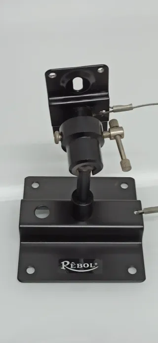 Soportes de pared para altavoces Rebol